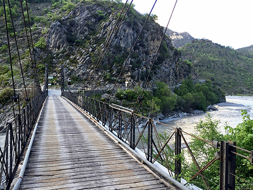 Massoins (bridge to Massoins road)