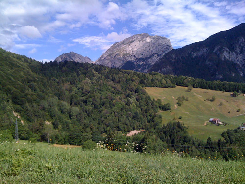 in the direction of Passo del Cason di Lanza