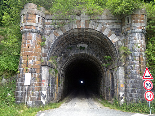 Galleria di Rosazza/Colle della Colma